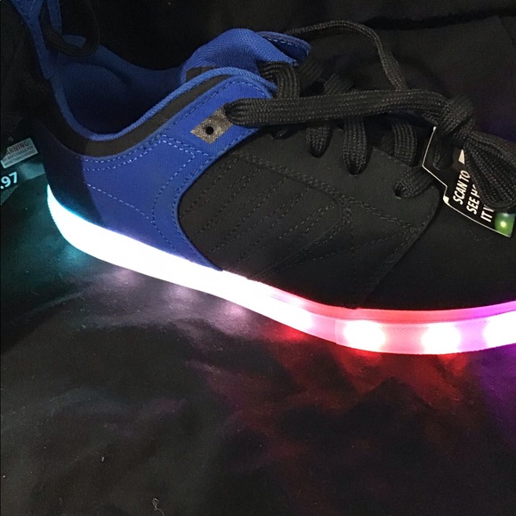 Remote Controlled light up shoes! - Picture 2 of 7